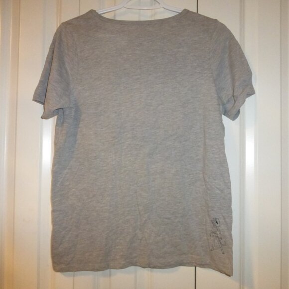 HER UNIVERSE She-Ra light gray graphic shirt - Picture 8 of 8